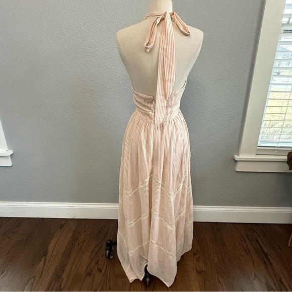 Champagne & Strawberry Halter Flowy Dress Size Small - Picture 5 of 7